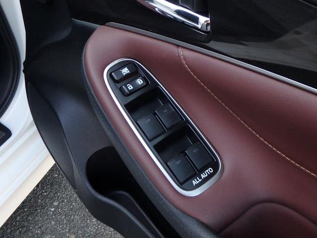 クラウンハイブリッド アスリートS 後期仕様 アドバンスパッケージ特別仕様車 新品シルクブレイズエアロ 新品ロクサーニ深リム19インチAW 新品トランクスポイラー TANABE車高調 重低音4本出しマフラー(純正有)新品黒ウッド&レザーハンドル 純正8型ナビ Bluetooth(52枚目)