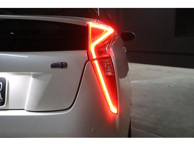 プリウス Ｓタイプ　ＴＲＤエアロ　プレシャス１９インチホイール　タイヤ４本新品　エスペランサフルタップ車高調　ＬＥＤライト　ＬＥＤフォグ　ＳＤナビ　地デジＴＶ　バックカメラ　ブルートゥース　ドライブレコーダー　ビルトインＥＴＣ（46枚目）