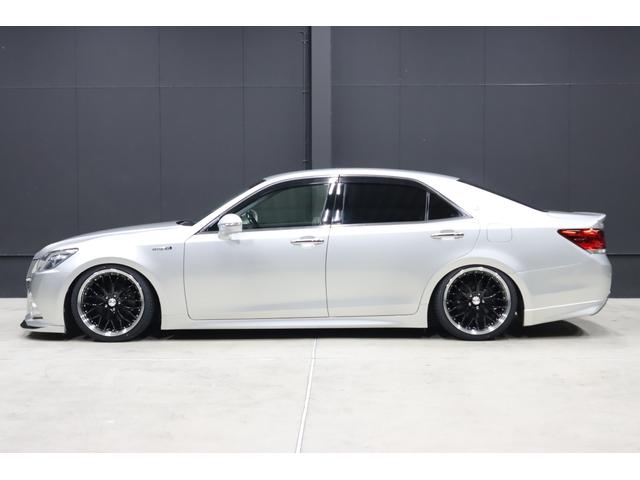 クラウンハイブリッド アスリートS アドバンストパッケージ特別仕様車 新品シルクブレイズエアロ 新品ロクサーニ深リム19インチホイール BLITZフルタップ車高調 新品黒ウッド&レザーコンビハンドル 純正8型HDDナビ 地デジTV ブルートゥース バックカメラ ETC(2枚目)