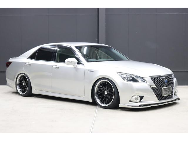 クラウンハイブリッド アスリートS アドバンストパッケージ特別仕様車 新品シルクブレイズエアロ 新品ロクサーニ深リム19インチホイール BLITZフルタップ車高調 新品黒ウッド&レザーコンビハンドル 純正8型HDDナビ 地デジTV ブルートゥース バックカメラ ETC(7枚目)
