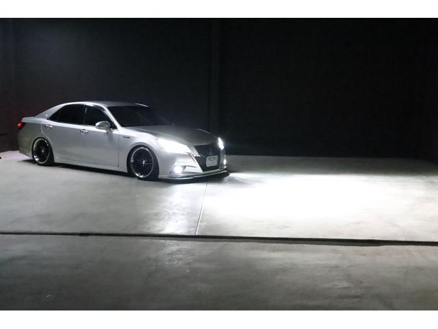 クラウンハイブリッド アスリートS アドバンストパッケージ特別仕様車 新品シルクブレイズエアロ 新品ロクサーニ深リム19インチホイール BLITZフルタップ車高調 新品黒ウッド&レザーコンビハンドル 純正8型HDDナビ 地デジTV ブルートゥース バックカメラ ETC(8枚目)