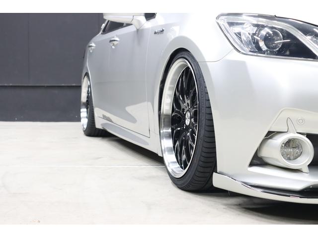 クラウンハイブリッド アスリートS アドバンストパッケージ特別仕様車 新品シルクブレイズエアロ 新品ロクサーニ深リム19インチホイール BLITZフルタップ車高調 新品黒ウッド&レザーコンビハンドル 純正8型HDDナビ 地デジTV ブルートゥース バックカメラ ETC(13枚目)