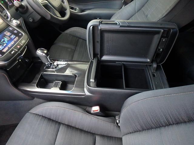 クラウンハイブリッド アスリートS アドバンストパッケージ特別仕様車 新品シルクブレイズエアロ 新品ロクサーニ深リム19インチホイール BLITZフルタップ車高調 新品黒ウッド&レザーコンビハンドル 純正8型HDDナビ 地デジTV ブルートゥース バックカメラ ETC(76枚目)