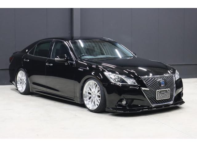 クラウンハイブリッド アスリートＳ　アドバンスパッケージ特別仕様車　新品シルクブレイズエアロ　新品ロクサーニ深リム１９インチＡＷ　新品ＧＲＳフルタップ車高調　新品トランクスポイラー　新品ハンドル　前後ドラレコ　純正８型ＨＤＤナビ　ブルートゥース　地デジＴＶ　ＥＴＣ（5枚目）