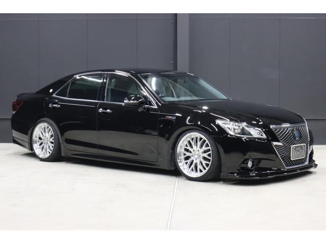 クラウンハイブリッド アスリートＳ　アドバンスパッケージ特別仕様車　新品シルクブレイズエアロ　新品ロクサーニ深リム１９インチＡＷ　新品ＧＲＳフルタップ車高調　新品トランクスポイラー　新品ハンドル　前後ドラレコ　純正８型ＨＤＤナビ　ブルートゥース　地デジＴＶ　ＥＴＣ（6枚目）