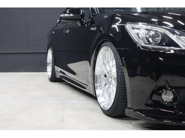 クラウンハイブリッド アスリートＳ　アドバンスパッケージ特別仕様車　新品シルクブレイズエアロ　新品ロクサーニ深リム１９インチＡＷ　新品ＧＲＳフルタップ車高調　新品トランクスポイラー　新品ハンドル　前後ドラレコ　純正８型ＨＤＤナビ　ブルートゥース　地デジＴＶ　ＥＴＣ（12枚目）