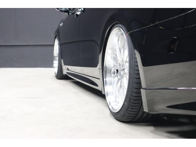 クラウンハイブリッド アスリートＳ　アドバンスパッケージ特別仕様車　新品シルクブレイズエアロ　新品ロクサーニ深リム１９インチＡＷ　新品ＧＲＳフルタップ車高調　新品トランクスポイラー　新品ハンドル　前後ドラレコ　純正８型ＨＤＤナビ　ブルートゥース　地デジＴＶ　ＥＴＣ（30枚目）