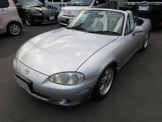 ロードスター ＳＰ　ＣＤ　ナルディステアリング　ＥＴＣ　社外１５インチアルミホイール　レザー調シートカバー　パワーウィンドウ　パワーステアリング（2枚目）