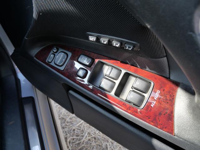 IS IS250 バージョンL 本革パワーシート シートエアコン CD MD スマートキー プッシュスタート 純正17インチアルミホイール パワーウィンドウ(22枚目)