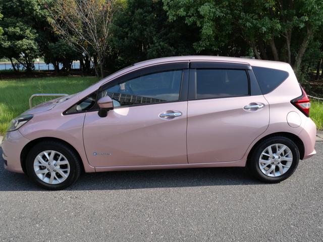 ノート ｅ－パワー　メダリスト　ナビ　フルセグ　アラウンドビューモニター　ＥＴＣ　オートエアコン　電動格納ミラー　デジタルインナーミラー　トラクションコントロール（5枚目）