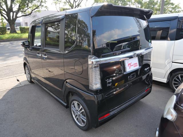 N-BOXカスタム G・Lパッケージ スマートキー プッシュスタート ナビ フルセグ 左側電動スライドドア ETC 電動格納ミラー トラクションコントロール 純正14インチアルミホイール レザー調シートカバー(5枚目)