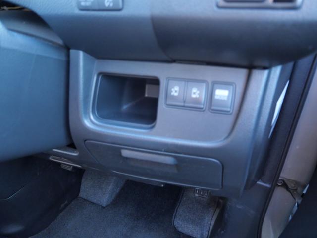 セレナ ハイウェイスター　両側電動スライドドア　ナビ　フルセグ　バックモニター　オートエアコン　インテリジェントキー　プッシュスタート　ＥＴＣ　フリップダウンモニター（27枚目）