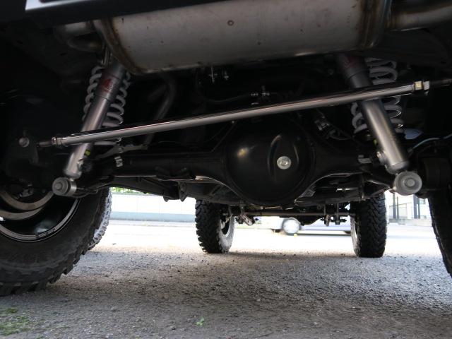 ジムニー ＸＣ　届け出済み未使用車　リフトアップ　リヤパーキングセンサー　社外１６インチアルミホイール　ＭＴタイヤ　エアコン　パワーウィンドウ（10枚目）