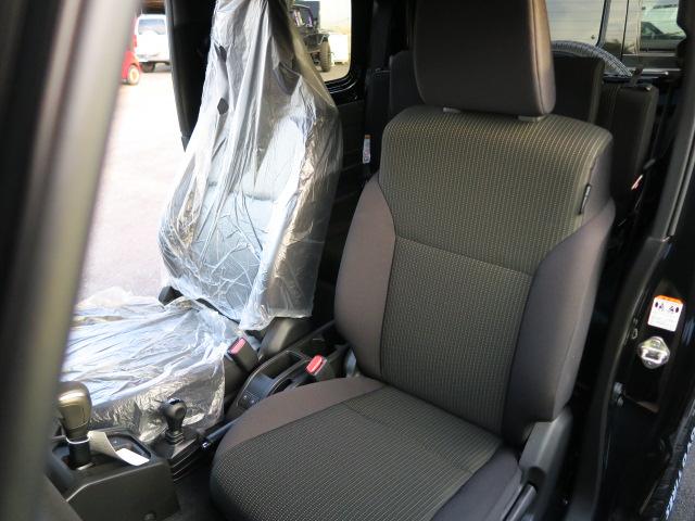 ジムニー ＸＣ　届け出済み未使用車　リフトアップ　リヤパーキングセンサー　社外１６インチアルミホイール　ＭＴタイヤ　エアコン　パワーウィンドウ（18枚目）