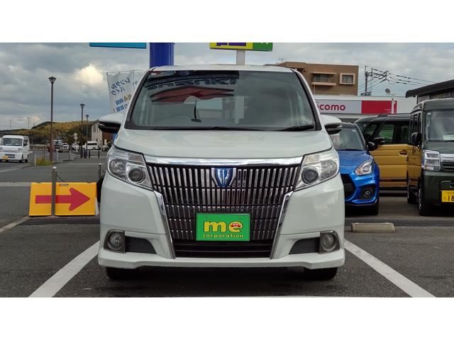 エスクァイア ハイブリッドＧｉ　ＥＴＣ　ナビ　ＴＶ　オートクルーズコントロール　両側電動スライドドア　オートライト　ＬＥＤヘッドランプ　スマートキー　電動格納ミラー　シートヒーター　後席モニター　３列シート　ウォークスルー　ＣＶＴ（12枚目）