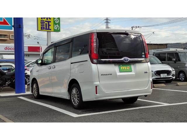 エスクァイア ハイブリッドＧｉ　ＥＴＣ　ナビ　ＴＶ　オートクルーズコントロール　両側電動スライドドア　オートライト　ＬＥＤヘッドランプ　スマートキー　電動格納ミラー　シートヒーター　後席モニター　３列シート　ウォークスルー　ＣＶＴ（17枚目）