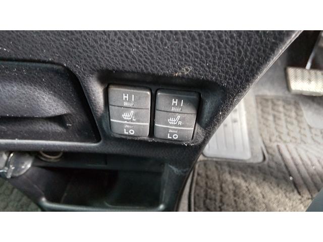 エスクァイア ハイブリッドＧｉ　ＥＴＣ　ナビ　ＴＶ　オートクルーズコントロール　両側電動スライドドア　オートライト　ＬＥＤヘッドランプ　スマートキー　電動格納ミラー　シートヒーター　後席モニター　３列シート　ウォークスルー　ＣＶＴ（39枚目）
