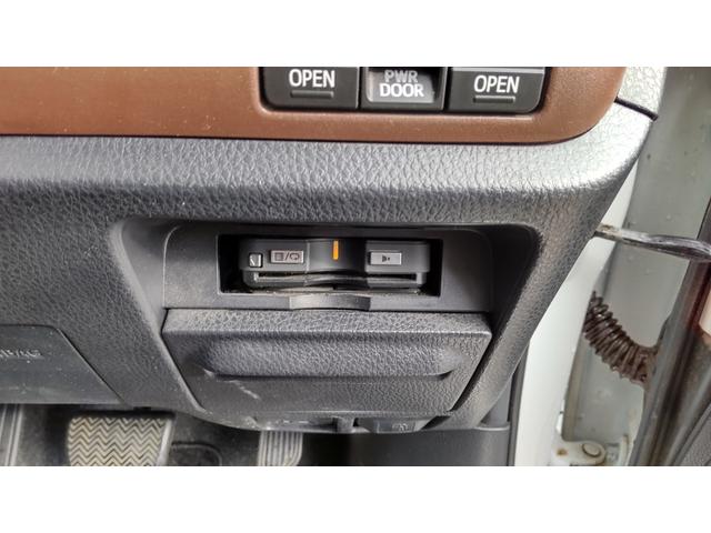 エスクァイア ハイブリッドＧｉ　ＥＴＣ　ナビ　ＴＶ　オートクルーズコントロール　両側電動スライドドア　オートライト　ＬＥＤヘッドランプ　スマートキー　電動格納ミラー　シートヒーター　後席モニター　３列シート　ウォークスルー　ＣＶＴ（49枚目）