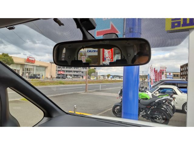 エスクァイア ハイブリッドＧｉ　ＥＴＣ　ナビ　ＴＶ　オートクルーズコントロール　両側電動スライドドア　オートライト　ＬＥＤヘッドランプ　スマートキー　電動格納ミラー　シートヒーター　後席モニター　３列シート　ウォークスルー　ＣＶＴ（60枚目）