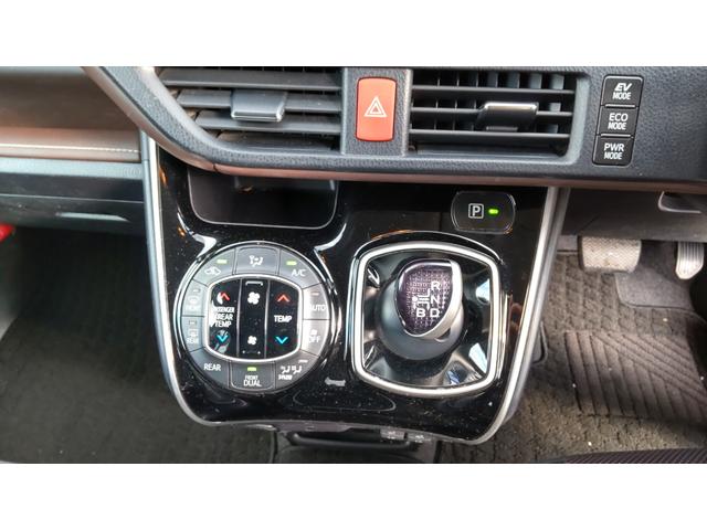 エスクァイア ハイブリッドＧｉ　ＥＴＣ　ナビ　ＴＶ　オートクルーズコントロール　両側電動スライドドア　オートライト　ＬＥＤヘッドランプ　スマートキー　電動格納ミラー　シートヒーター　後席モニター　３列シート　ウォークスルー　ＣＶＴ（66枚目）