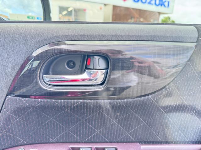 Ｎ－ＯＮＥ プレミアム・Ｌパッケージ　バックカメラ　ナビ　ＴＶ　オートライト　ＨＩＤ　スマートキー　アイドリングストップ　電動格納ミラー　ベンチシート　ＣＶＴ　盗難防止システム　ＡＢＳ　ＥＳＣ　ＣＤ　ＤＶＤ再生　ＵＳＢ　アルミホイール（42枚目）