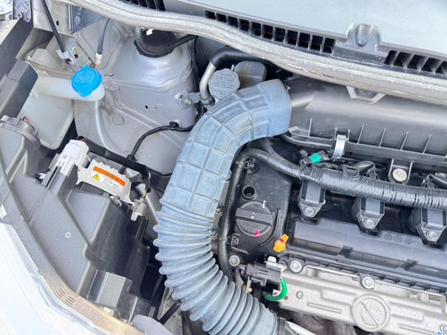 ソリオ ハイブリッドＭＸ　ＥＴＣ　ナビ　ＴＶ　オートクルーズコントロール　レーンアシスト　衝突被害軽減システム　両側電動スライドドア　オートライト　スマートキー　アイドリングストップ　シートヒーター　ＣＶＴ　アルミホイール（78枚目）