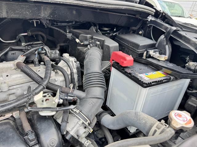 ヴォクシー ＺＳ　煌ＩＩＩ　ＥＴＣ　バックカメラ　ナビ　ＴＶ　クリアランスソナー　オートクルーズコントロール　レーンアシスト　衝突被害軽減システム　両側電動スライドドア　オートマチックハイビーム　オートライト　ＬＥＤヘッドランプ（41枚目）