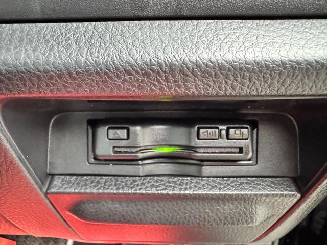 ヴォクシー ＺＳ　煌ＩＩＩ　ＥＴＣ　バックカメラ　ナビ　ＴＶ　クリアランスソナー　オートクルーズコントロール　レーンアシスト　衝突被害軽減システム　両側電動スライドドア　オートマチックハイビーム　オートライト　ＬＥＤヘッドランプ（49枚目）