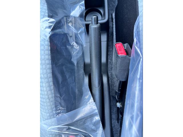 アルト Ｌ　キーレスエントリー　アイドリングストップ　シートヒーター　ＣＶＴ　盗難防止システム　ＡＢＳ　ＥＳＣ　ＣＤ　ミュージックプレイヤー接続可　衝突安全ボディ　エアコン　パワーステアリング　パワーウィンドウ（46枚目）