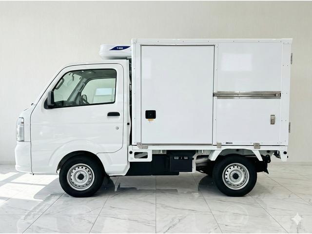 キャリイトラック 　ＡＴ　クリアランスソナー　オートライト　ＥＳＣ　エアコン　パワーステアリング　パワーウィンドウ　運転席エアバッグ　助手席エアバッグ　記録簿（24枚目）