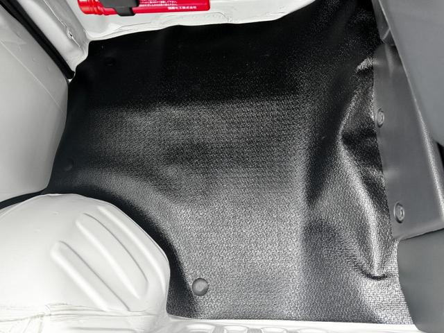 キャリイトラック 　ＡＴ　クリアランスソナー　オートライト　ＥＳＣ　エアコン　パワーステアリング　パワーウィンドウ　運転席エアバッグ　助手席エアバッグ　記録簿（36枚目）