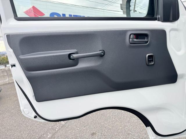 キャリイトラック 　ＡＴ　クリアランスソナー　オートライト　ＥＳＣ　エアコン　パワーステアリング　パワーウィンドウ　運転席エアバッグ　助手席エアバッグ　記録簿（40枚目）