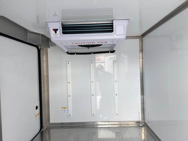 キャリイトラック 　ＡＴ　クリアランスソナー　オートライト　ＥＳＣ　エアコン　パワーステアリング　パワーウィンドウ　運転席エアバッグ　助手席エアバッグ　記録簿（46枚目）