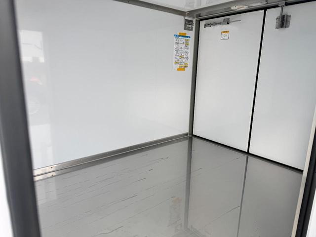 キャリイトラック 　ＡＴ　クリアランスソナー　オートライト　ＥＳＣ　エアコン　パワーステアリング　パワーウィンドウ　運転席エアバッグ　助手席エアバッグ　記録簿（56枚目）