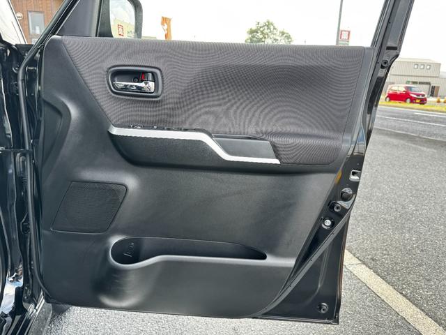 ソリオ ハイブリッドＭＸ　全周囲カメラ　ナビ　ＴＶ　両側スライド・片側電動　オートクルーズコントロール　レーンアシスト　衝突被害軽減システム　アルミホイール　スマートキー　アイドリングストップ　電動格納ミラー　シートヒーター（41枚目）