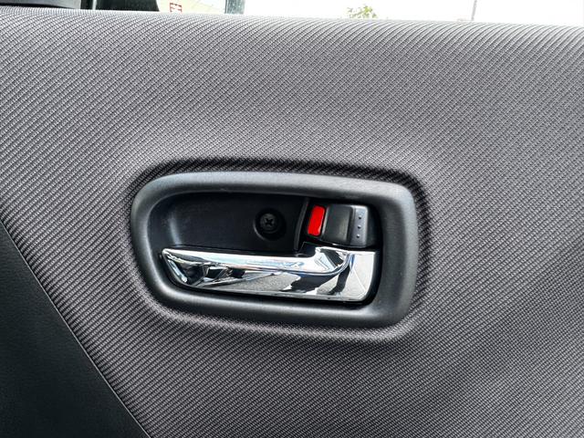 ソリオ ハイブリッドＭＸ　全周囲カメラ　ナビ　ＴＶ　両側スライド・片側電動　オートクルーズコントロール　レーンアシスト　衝突被害軽減システム　アルミホイール　スマートキー　アイドリングストップ　電動格納ミラー　シートヒーター（42枚目）