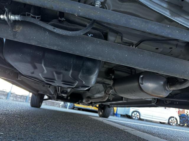 ハスラー Ｇ　衝突被害軽減システム　スマートキー　アイドリングストップ　電動格納ミラー　シートヒーター　ベンチシート　ＣＶＴ　盗難防止システム　ＡＢＳ　ＥＳＣ　ＣＤ　衝突安全ボディ　エアコン　パワーステアリング（68枚目）