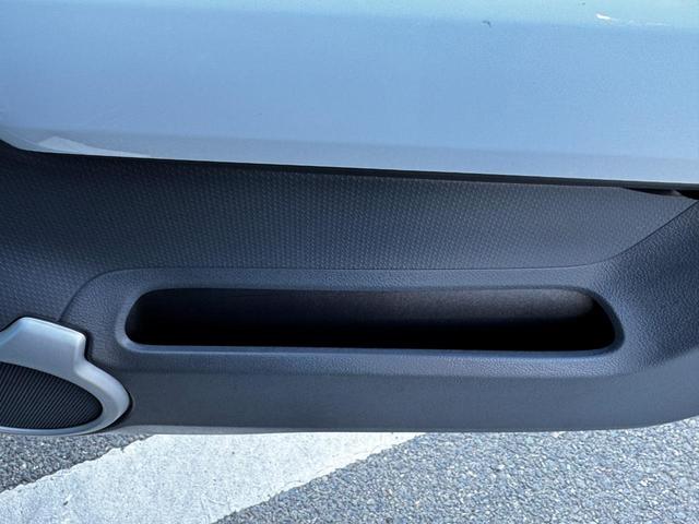 ハスラー Ｇ　衝突被害軽減システム　スマートキー　アイドリングストップ　電動格納ミラー　シートヒーター　ベンチシート　ＣＶＴ　盗難防止システム　ＡＢＳ　ＥＳＣ　ＣＤ　衝突安全ボディ　エアコン　パワーステアリング（73枚目）