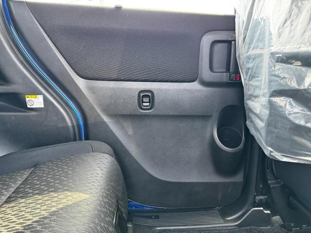 ソリオバンディット ハイブリッドMV 全周囲カメラ ナビ TV レーンアシスト 衝突被害軽減システム 両側スライド・片側電動 オートライト LEDヘッドランプ スマートキー アイドリングストップ 電動格納ミラー シートヒーター(42枚目)