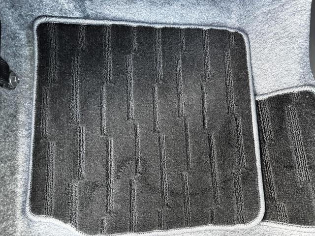 キャロル ハイブリッドGX クリアランスソナー レーンアシスト 衝突被害軽減システム オートライト LEDヘッドランプ スマートキー アイドリングストップ 電動格納ミラー シートヒーター CVT 盗難防止システム ABS ESC(46枚目)