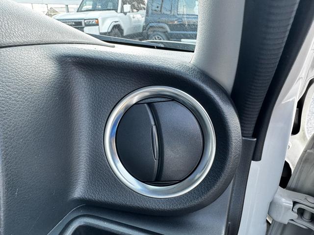 アルト ハイブリッドＳ　ＥＴＣ　バックカメラ　クリアランスソナー　レーンアシスト　衝突被害軽減システム　オートライト　ＬＥＤヘッドランプ　キーレスエントリー　アイドリングストップ　電動格納ミラー　シートヒーター　ＣＶＴ（52枚目）