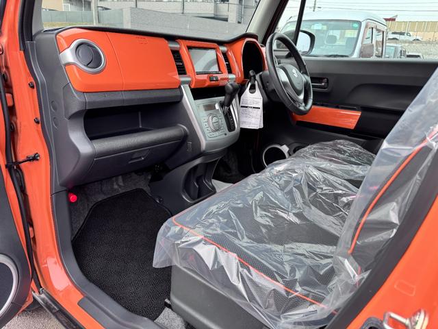 ハスラー Ｘ　バックカメラ　ナビ　ＴＶ　衝突被害軽減システム　オートライト　ＨＩＤ　スマートキー　アイドリングストップ　電動格納ミラー　シートヒーター　ベンチシート　ＣＶＴ　盗難防止システム　ＡＢＳ　ＥＳＣ　ＣＤ（42枚目）