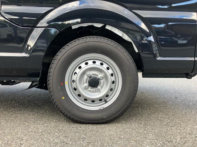 スーパーキャリイ Ｘ　４ＷＤ　キーレスエントリー　衝突被害軽減システム　アイドリングストップ　盗難防止システム　レーンアシスト　オートライト　　未使用車（6枚目）