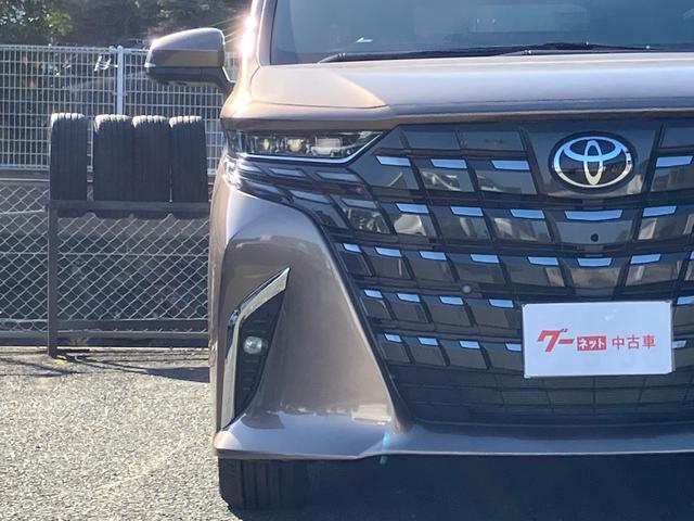 アルファード Ｚ　両側電動スライドドア　ユニバーサルステップ　左右独立ムーンルーフ　ヘッドアップディスプレイ　ＪＢＬサウンド　ナビ　フルセグテレビ　後席モニター（4枚目）