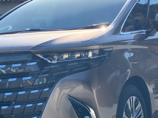 アルファード Ｚ　両側電動スライドドア　ユニバーサルステップ　左右独立ムーンルーフ　ヘッドアップディスプレイ　ＪＢＬサウンド　ナビ　フルセグテレビ　後席モニター（7枚目）