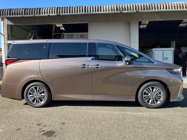 アルファード Ｚ　両側電動スライドドア　ユニバーサルステップ　左右独立ムーンルーフ　ヘッドアップディスプレイ　ＪＢＬサウンド　ナビ　フルセグテレビ　後席モニター（9枚目）