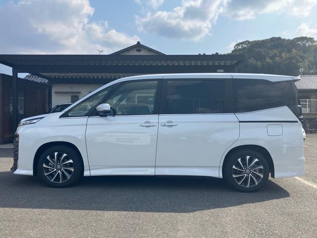 ヴォクシー ハイブリッドＳ－Ｚ　快適リベンＰ、トヨタセーフティセンス、Ｐリアゲート、ＬＥＤヘッドランプ、ユニバーサルステップ、デジタルキー、デジタルインナーミラー、２．０ＥＴＣ、トヨタチームメイトアドバンスパーク、寒冷地仕様（9枚目）