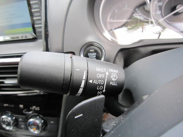 アテンザセダン ＸＤ　Ｌパッケージ　ナビテレビＤＶＤ黒革ボーズ２年保証　タイヤ交換　ウォーターバイパスパイプ対策交換　スラッジ除去　ヘッドライト対策済　バッテリー交換　ＡＴＦ交換　燃料フィルター交換　点検整備部品交換済（33枚目）