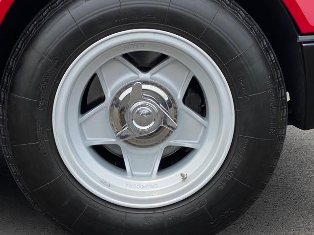 ５１２ＢＢ 　５速ＭＴ　キャブ車　新車　時整備手帳・取説・車検証入れ・専用工具完備（14枚目）
