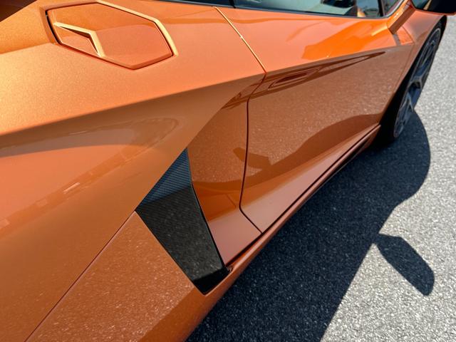 アヴェンタドール ＬＰ７００－４　ＡＲＡＮＣＩＯ　ＢＯＲＥＡＬＩＳ　パワークラフトマフラー　ガラスエンジンフード　カーボンリアウイング　Ｔ型カーボンエンジンカバー　フロントリフト　鍛造２０／２１ＡＷ　イエローキャリパー　パークセンサー（35枚目）